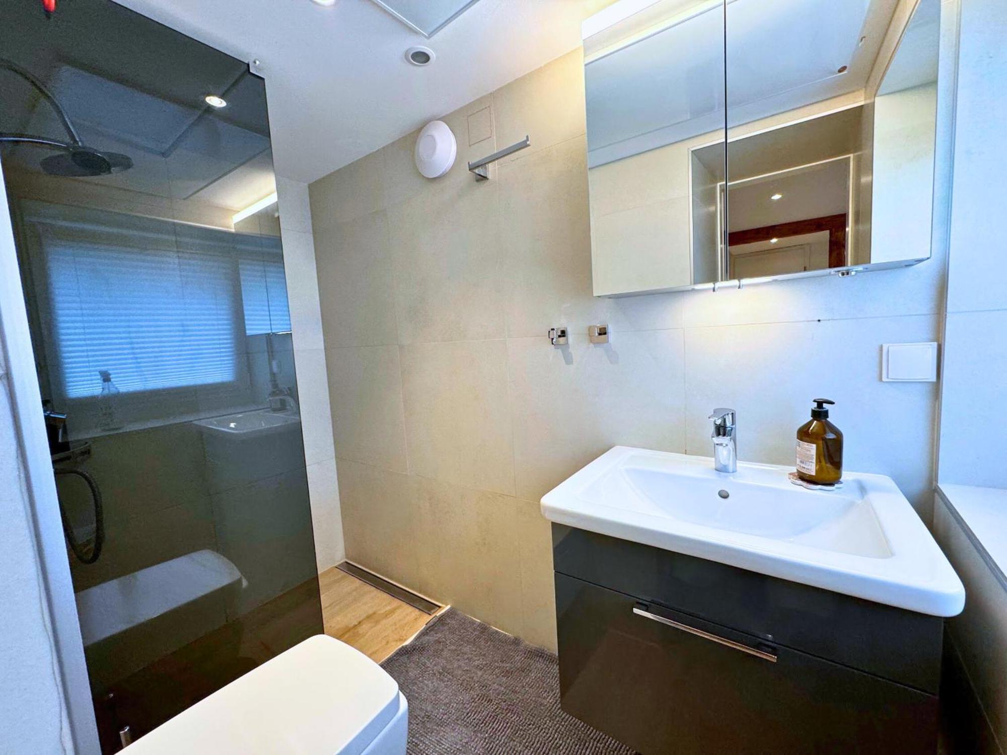 Jobelhome Alb Apartment Bad Urach Exteriör bild
